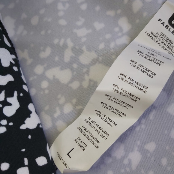NWOT Fabletics Crop Bottoms Black/White L - Picture 7 of 11